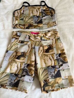 Women’s Nude Art Print Sports Bra & Shorts Set - Neutral Tones